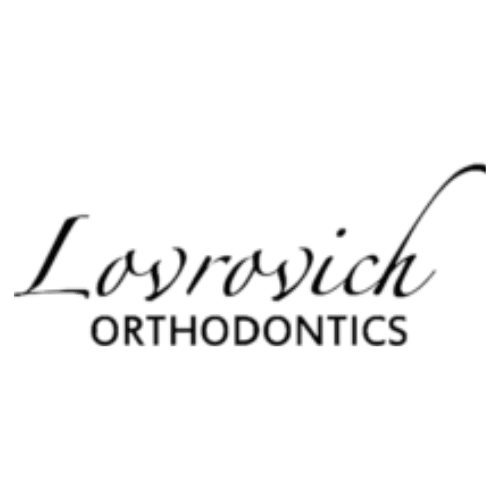 Who offers invisible braces in Seattle?