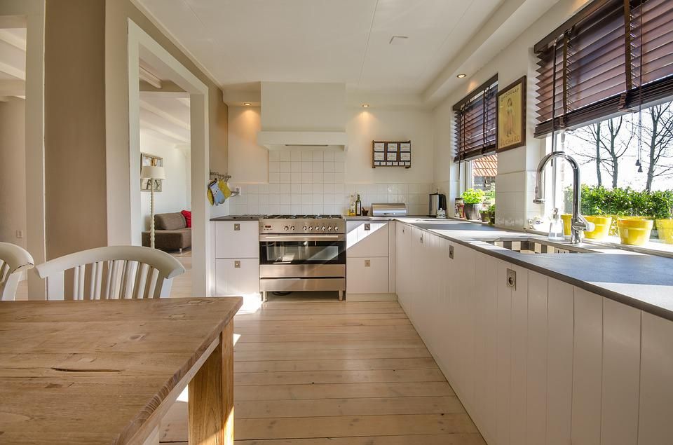 Town &amp; Country Home Decor